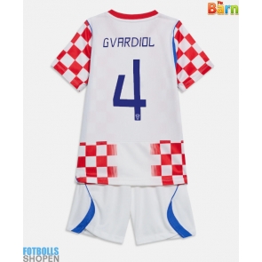 Billiga Kroatien Josko Gvardiol #4 Hemmatröja Barn VM 2026 Kortärmad (+ Korta byxor)